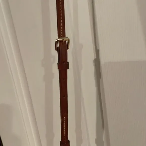 Dooney & Bourke Red Sox Ginger Crossbody ⚾️❤️ - Picture 4 of 8